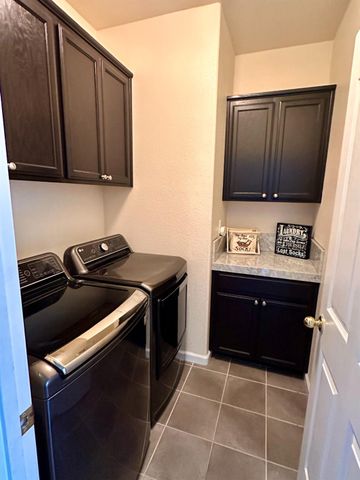 3509 Sharon Ave, Modesto, CA 95355