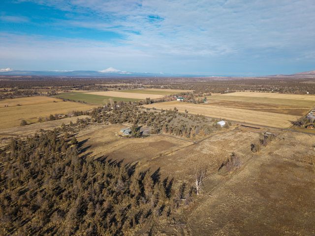 3250 NW Ice Avenue, Terrebonne, OR 97760