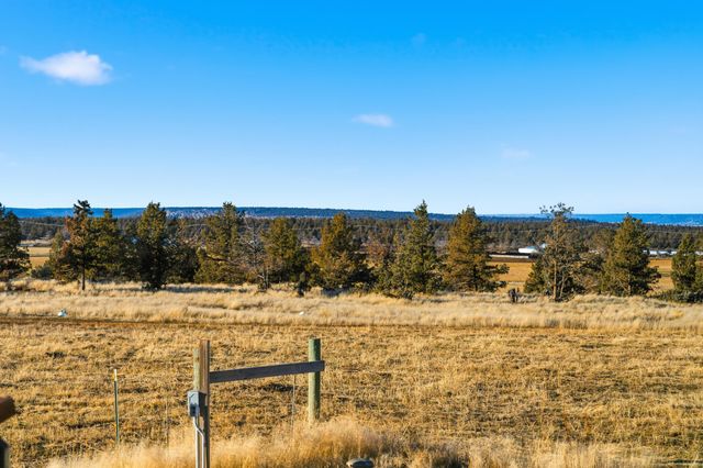 3250 NW Ice Avenue, Terrebonne, OR 97760