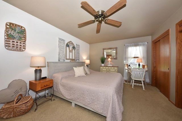 W154N7712 Pheasant LANE, Menomonee Falls, WI 53051