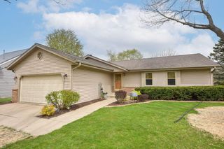 W154N7712 Pheasant LANE, Menomonee Falls, WI 53051