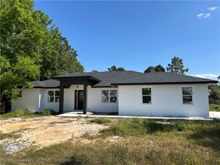 2011 W Falcon Road, Avon Park, FL 33825