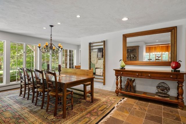 70 Main St, Dover, MA 02030