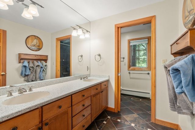 70 Main St, Dover, MA 02030