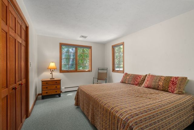 70 Main St, Dover, MA 02030