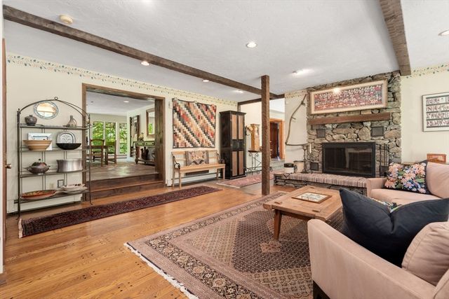 70 Main St, Dover, MA 02030