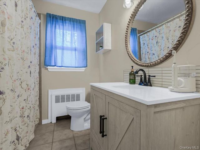 68 Kenwood Avenue, Massapequa, NY 11758