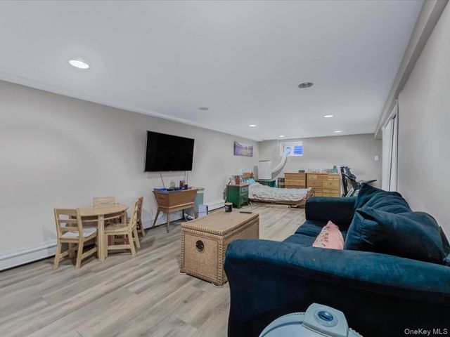 68 Kenwood Avenue, Massapequa, NY 11758