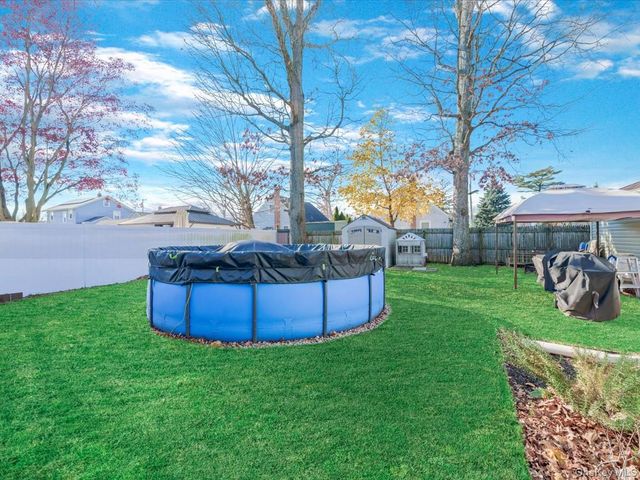 68 Kenwood Avenue, Massapequa, NY 11758