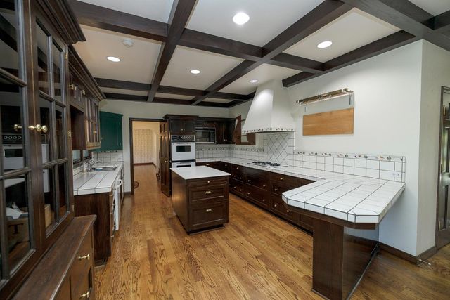 2218 E Tuolumne Rd, Turlock, CA 95380