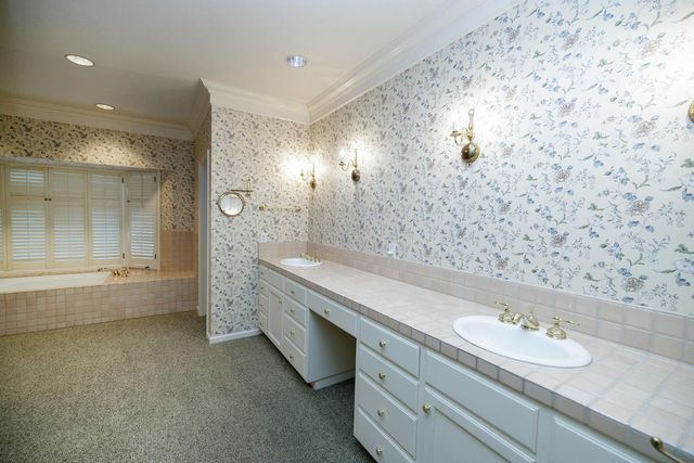 2218 E Tuolumne Rd, Turlock, CA 95380