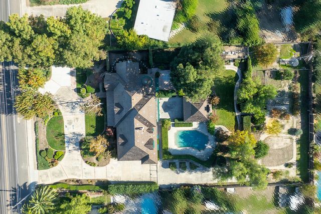 2218 E Tuolumne Rd, Turlock, CA 95380