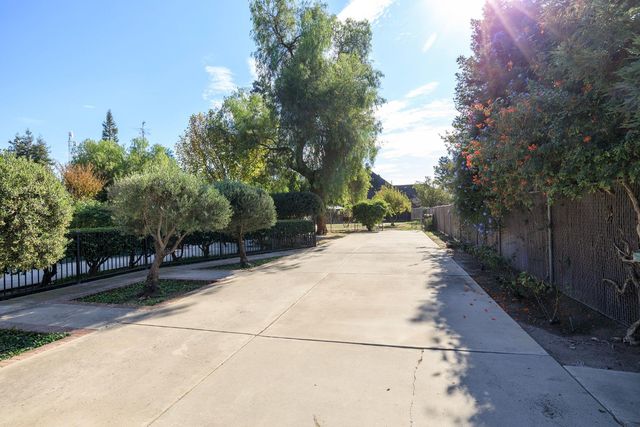 2218 E Tuolumne Rd, Turlock, CA 95380