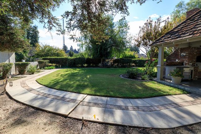 2218 E Tuolumne Rd, Turlock, CA 95380