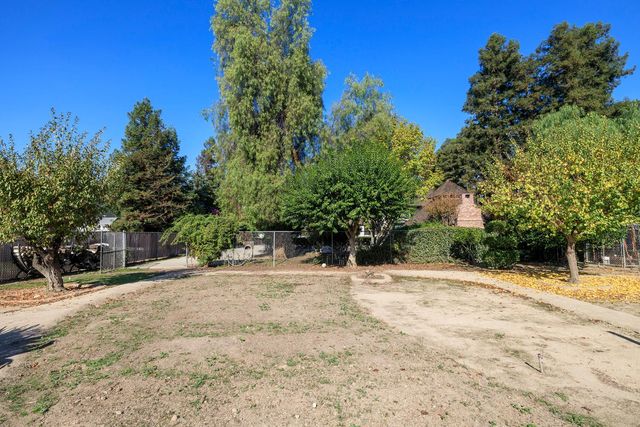 2218 E Tuolumne Rd, Turlock, CA 95380