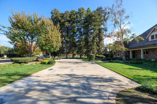 2218 E Tuolumne Rd, Turlock, CA 95380