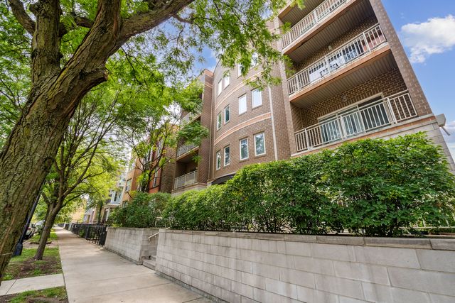 1928 N Kedzie Avenue 306, Chicago, IL 60647