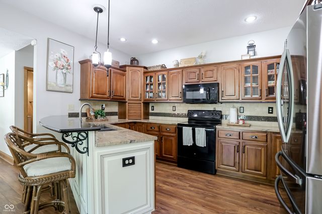 1159 Paris Drive, Franklin, IN 46131