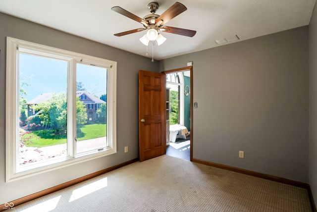 1159 Paris Drive, Franklin, IN 46131