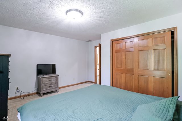 1159 Paris Drive, Franklin, IN 46131