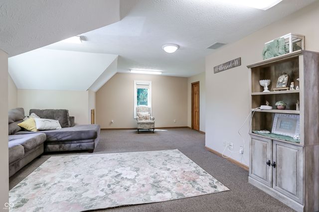 1159 Paris Drive, Franklin, IN 46131