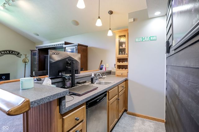 1159 Paris Drive, Franklin, IN 46131