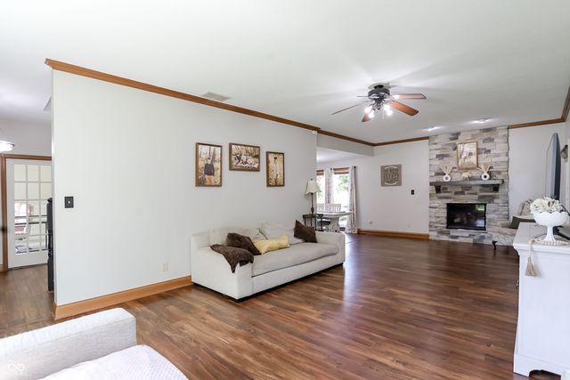 1159 Paris Drive, Franklin, IN 46131