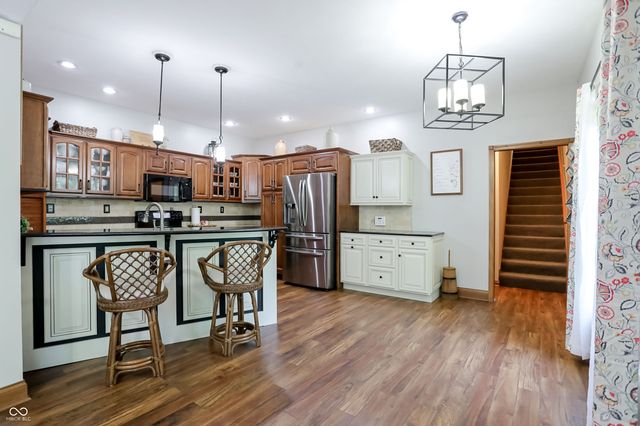 1159 Paris Drive, Franklin, IN 46131