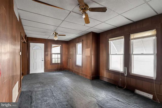 422 IRELAND AVE, Millville, NJ 08332