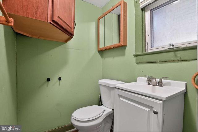 422 IRELAND AVE, Millville, NJ 08332