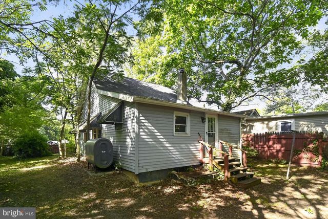422 IRELAND AVE, Millville, NJ 08332