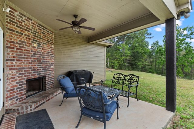 3350 Saint Matthias Drive, Shreveport, LA 71119