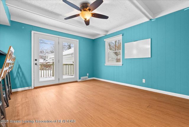 3526 Homewood Avenue, Lansing, MI 48910