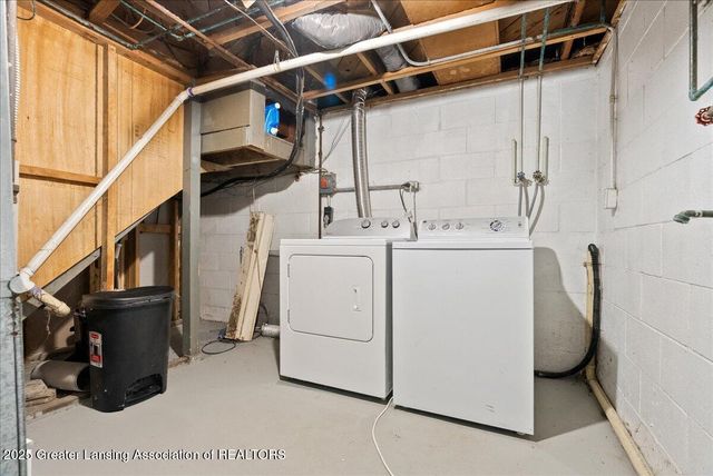 3526 Homewood Avenue, Lansing, MI 48910