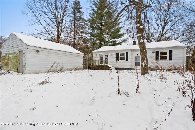 3526 Homewood Avenue, Lansing, MI 48910