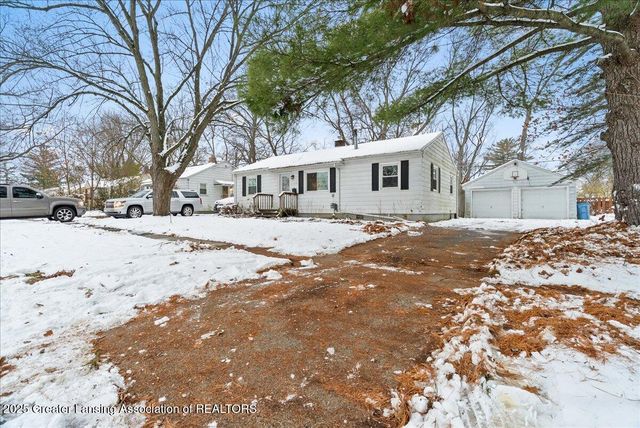 3526 Homewood Avenue, Lansing, MI 48910