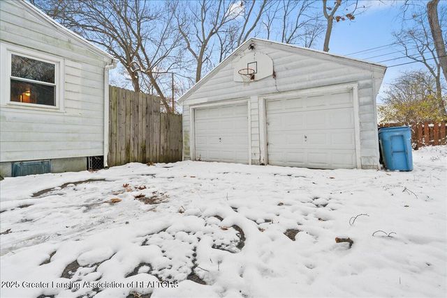 3526 Homewood Avenue, Lansing, MI 48910