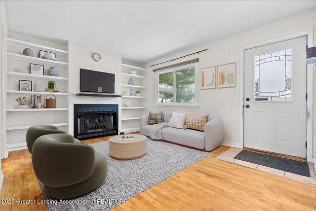 3526 Homewood Avenue, Lansing, MI 48910