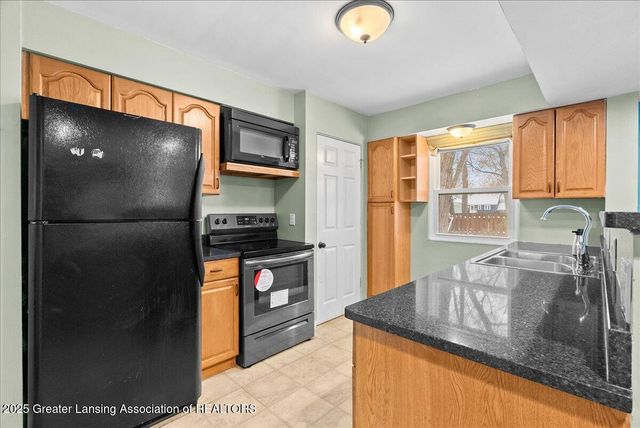 3526 Homewood Avenue, Lansing, MI 48910