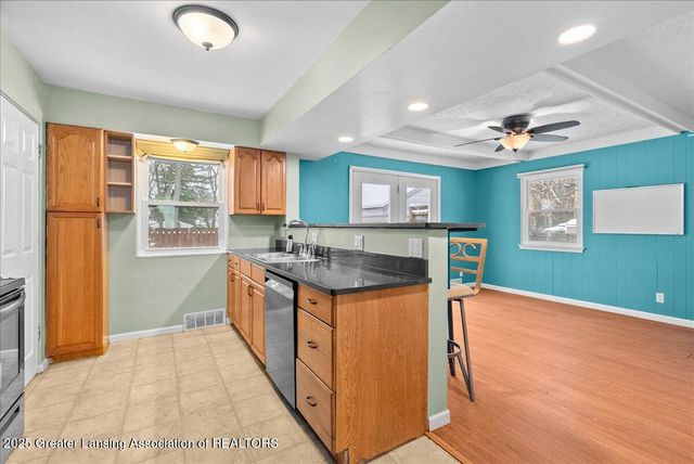 3526 Homewood Avenue, Lansing, MI 48910