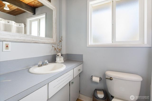 4560 Rolling Dunes Lane, Oak Harbor, WA 98277