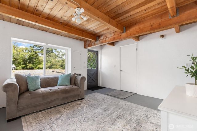 4560 Rolling Dunes Lane, Oak Harbor, WA 98277