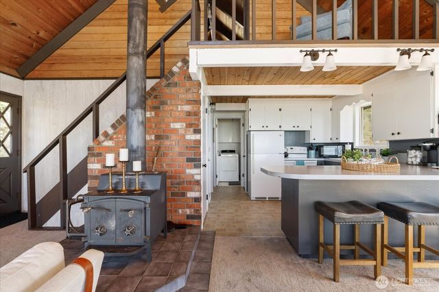 4560 Rolling Dunes Lane, Oak Harbor, WA 98277