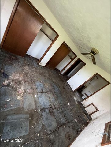 13210 Perry Road, Grand Rapids, OH 43522
