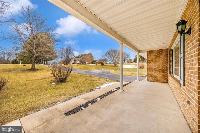 1160 MARTHAS CT E, Knoxville, MD 21758