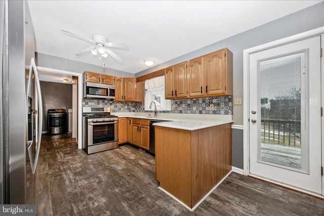 1160 MARTHAS CT E, Knoxville, MD 21758