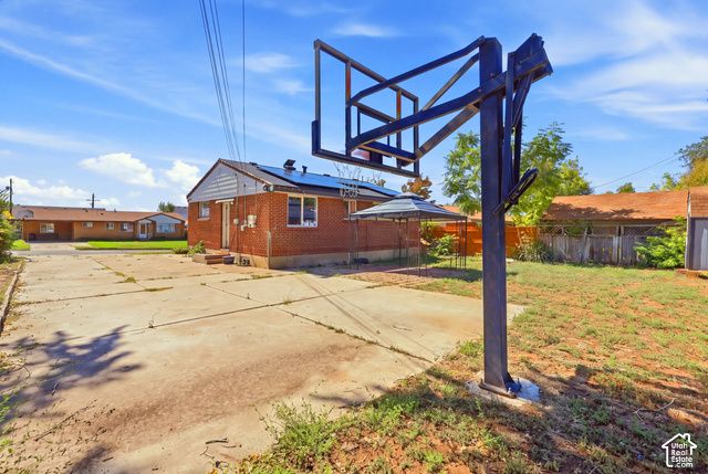 160 W 350 N, Clearfield, UT 84015