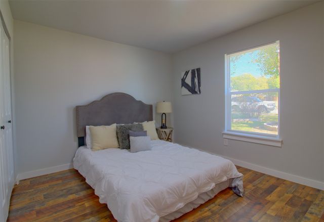 601 15th Street, Grand Prairie, TX 75051