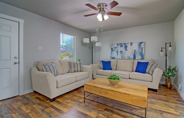 601 15th Street, Grand Prairie, TX 75051