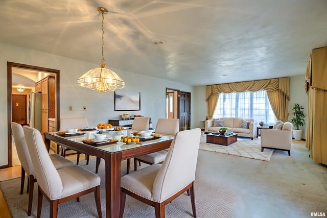 1619 W HALLOCK HOLLOW Road, Edelstein, IL 61526